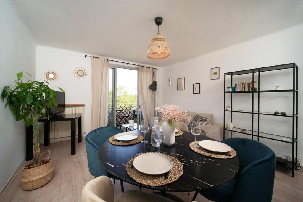 Appartement Fully Equipped With Parking 6 Beds *