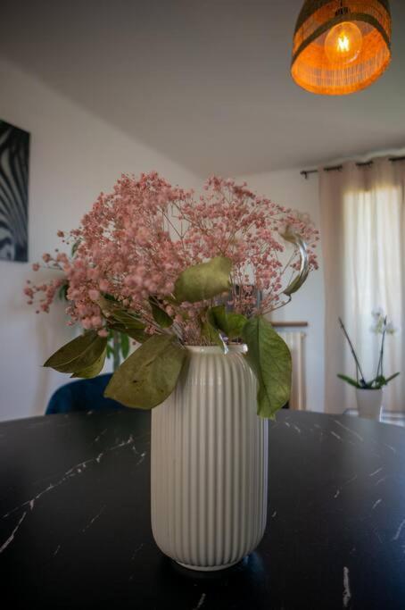 Apartment Fully Equipped With Parking 6 Beds